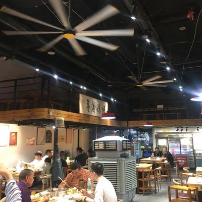 Καλή τιμή. 8FT Brushless External Rotor HVLS Βιομηχανικός ανεμιστήρας οροφής για αποθήκες Φάρμες Εστιατόρια σε απευθείας σύνδεση