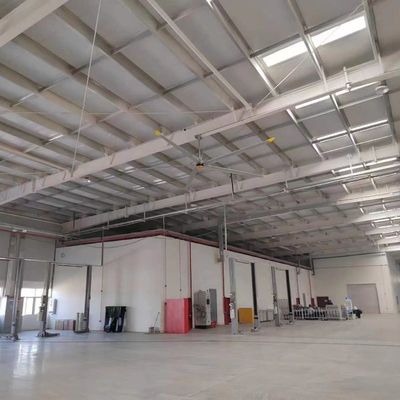 DX Αλουμινίου ανεμιστήρα 5 λεπίδας Pmsm Motor HVLS Βιομηχανικός ανεμιστήρας οροφής που χρησιμοποιείται στο BYD Energy Automobile